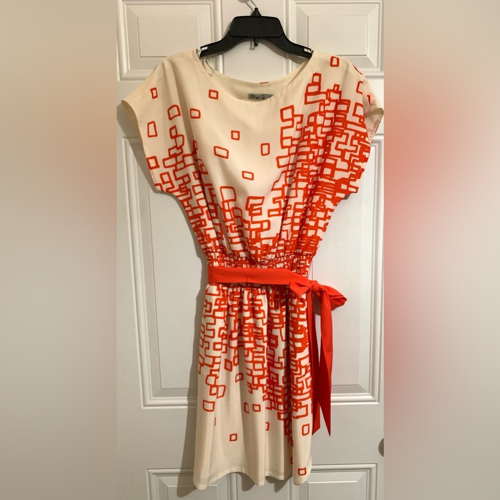 Eliza J Dress Geometric Print‎ 8 Red White Elastic Waist Belted Fit Flare